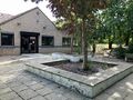 Travelodge: Thrapston courtyard 2025.jpg